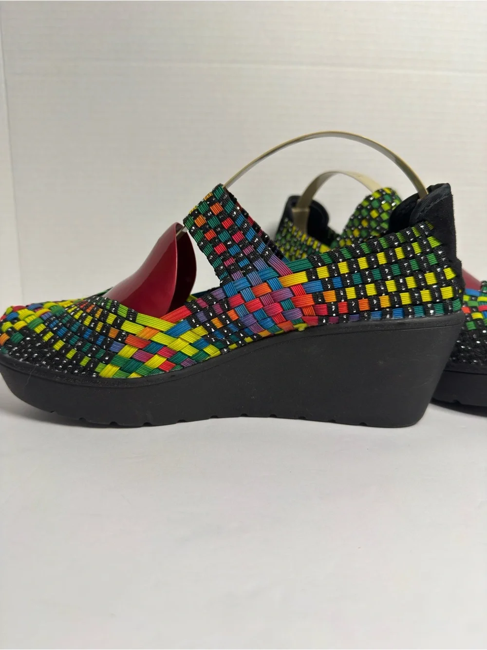 Ice comfortable woven